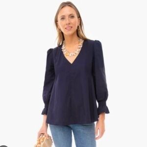 Tuckernuck Pomander Place Easton Blouse – Navy Puff Sleeve V-Neck Top